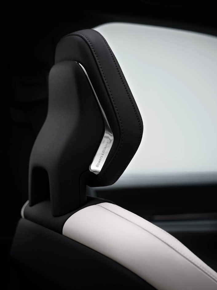 Interieur van een Polestar, close up van een hoofdsteun