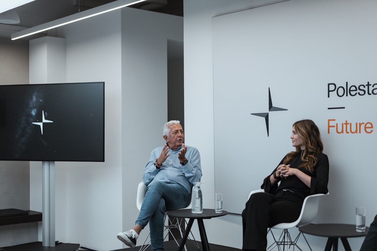 Carla Welti e Frank M. Rinderknecht sul palco nel Polestar Space Zurigo