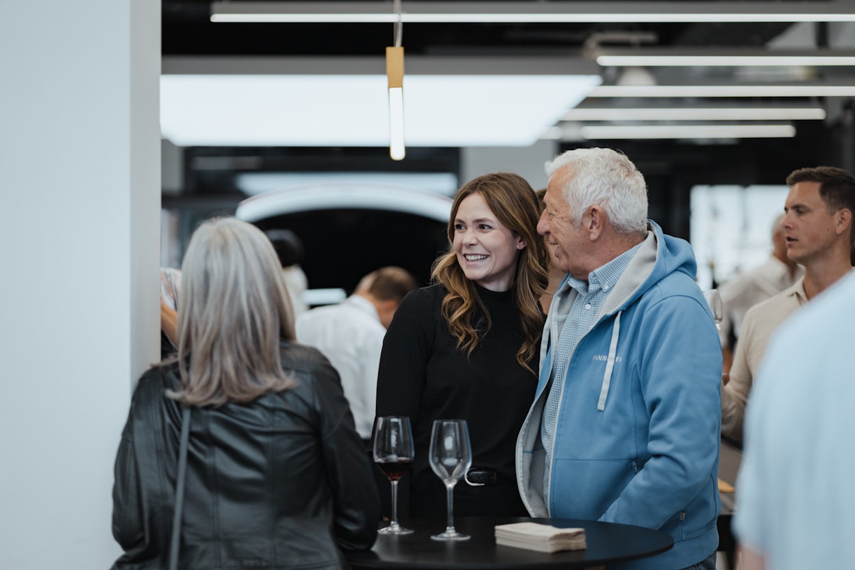 Carla Welti e Frank M. Rinderknecht nel Polestar Space Zurigo